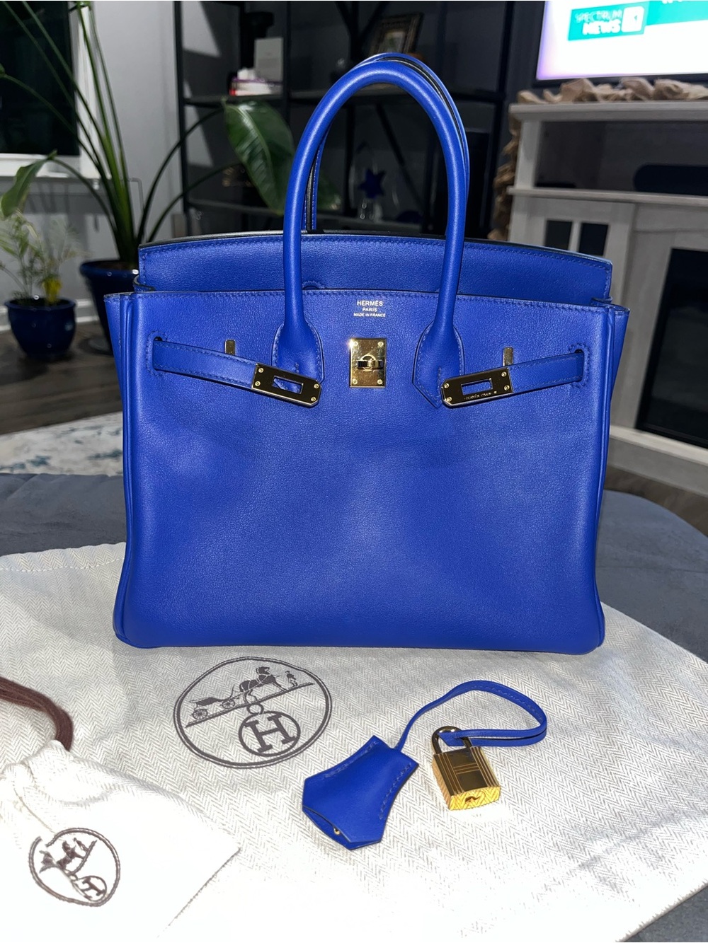 Authentic Hermès Birkin 25 in Bleu Electrique Swift Leather with Gold Hardware